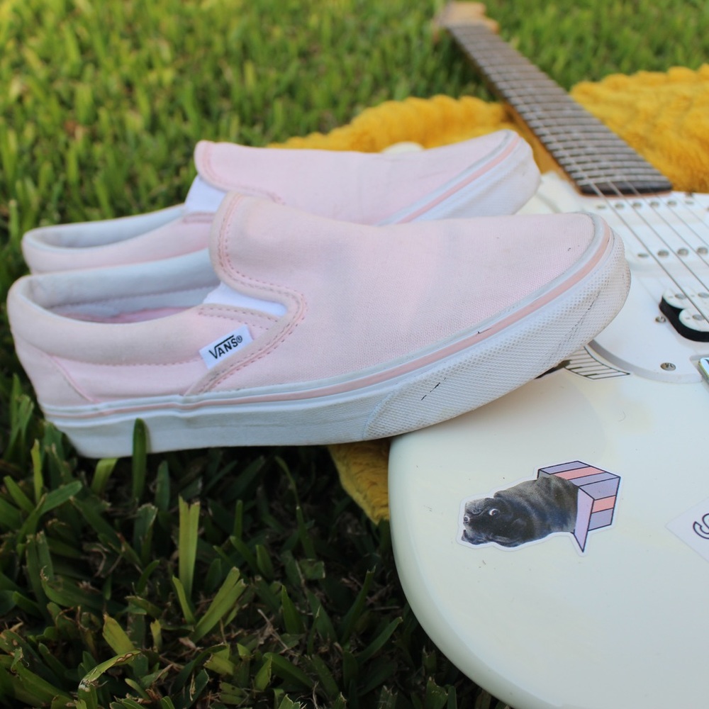 🌸pastel pink slip-on vans🌸