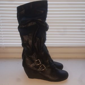 Blowfish wedge boots. NWOB