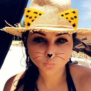 Meet your Posher, Kiki