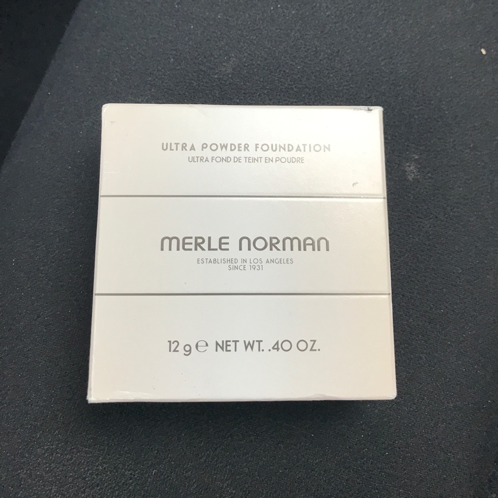 Merle Norman Powder Foundation. -- Ultra Cream