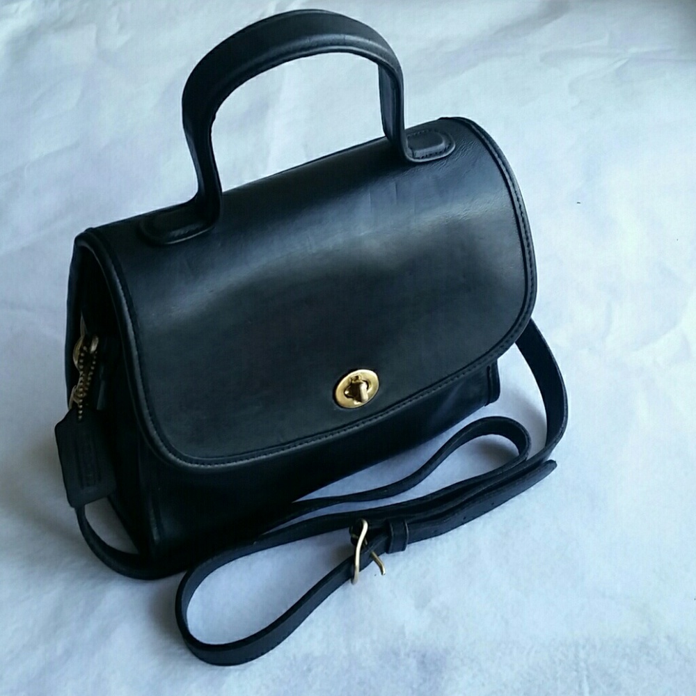 💲SOLD💲Rare Vintage Coach Black Manor Bag 9977