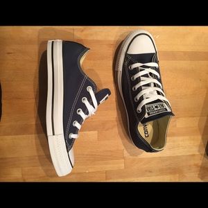New Navy Blue Converse - Size 8 Men's, 6.5 women's