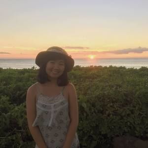 Meet your Posher, Alicia