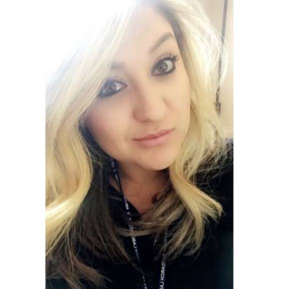 Meet your Posher, Crystal - Picture 1 of 1