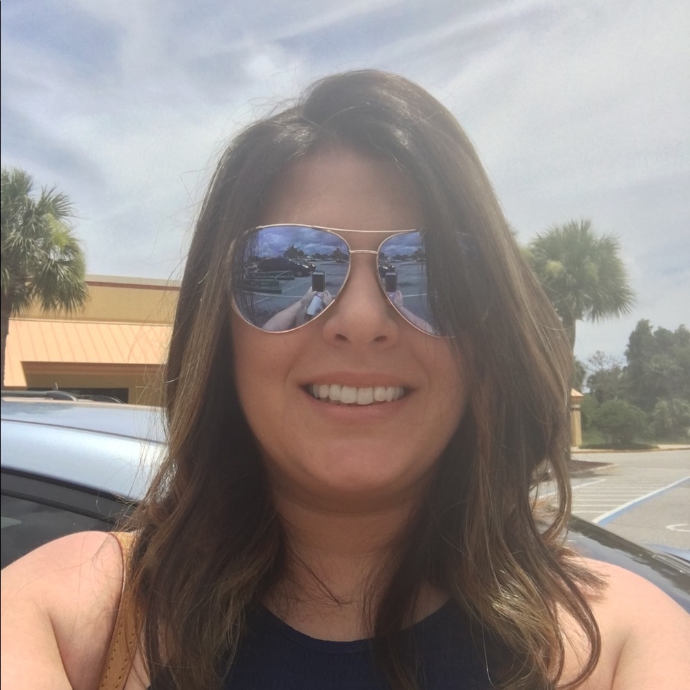 Meet your Posher, Lisa