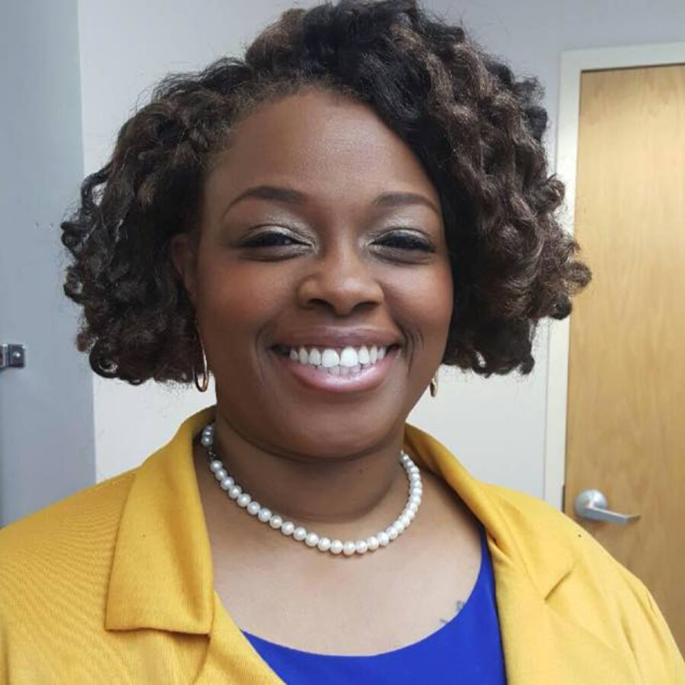 Meet your Posher, Torri