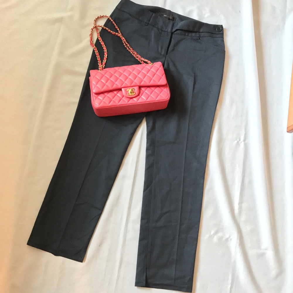 BOGO 🤑 BCBG MAXAZRIA Gray Cropped / Ankle Pants 6
