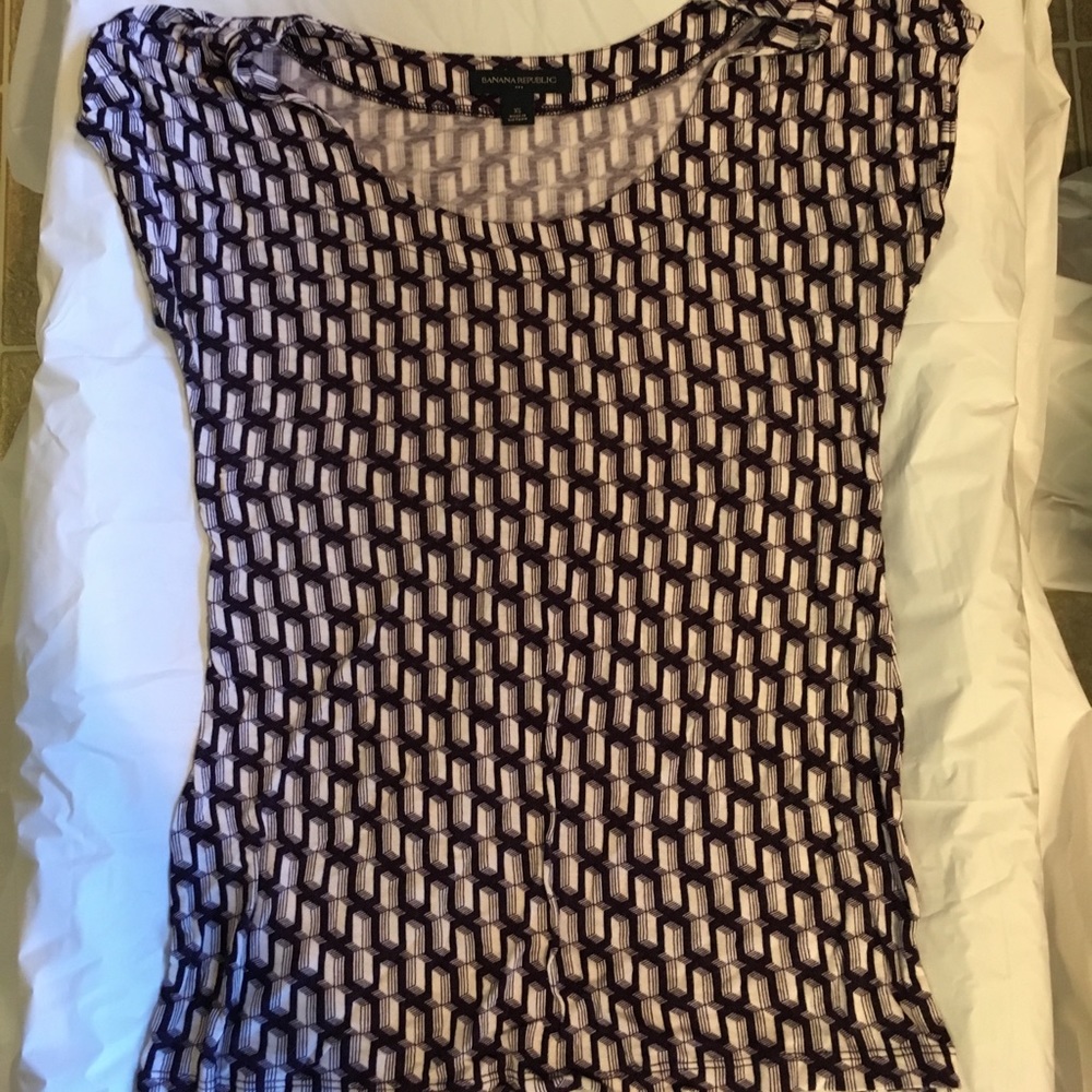 Cute purple and white tshirt