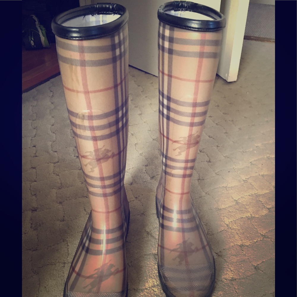 Authentic Burberry rain boots