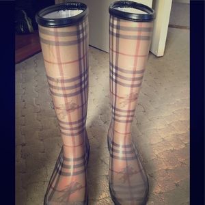 Authentic Burberry rain boots