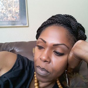 Meet your Posher, Dana