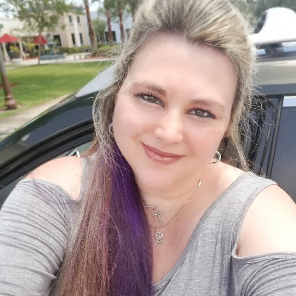 Meet your Posher, Jennifer