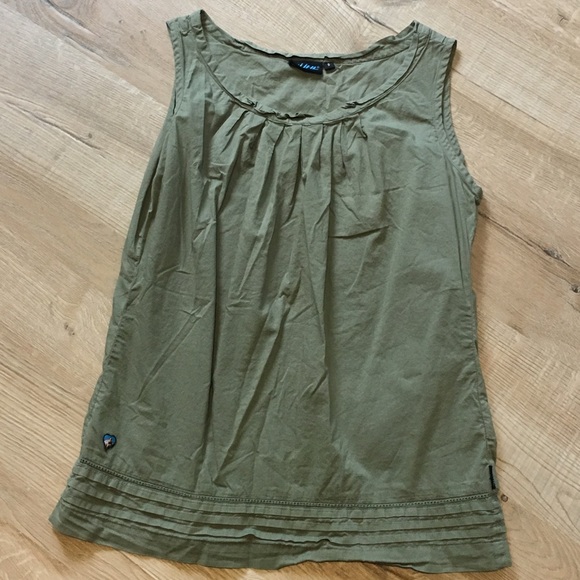 Kuhl Tops - Kuhl 100% cotton tank