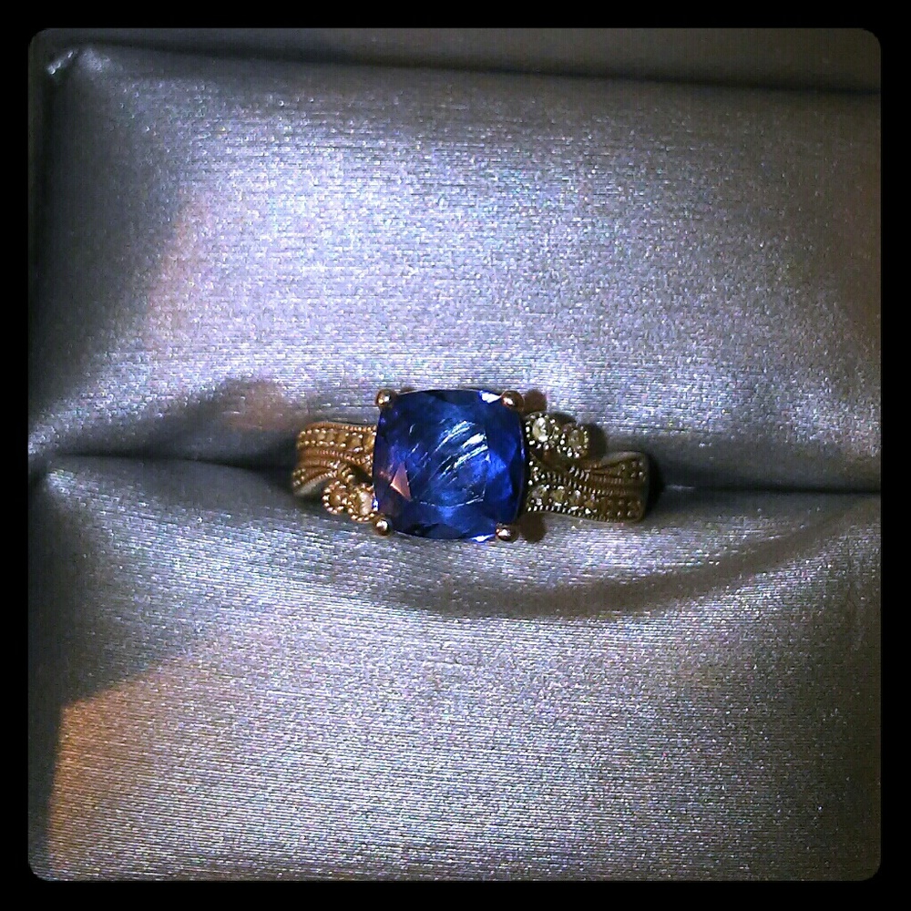 Sapphire & Diamond Ring