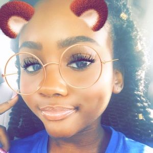 Meet your Posher, Gena