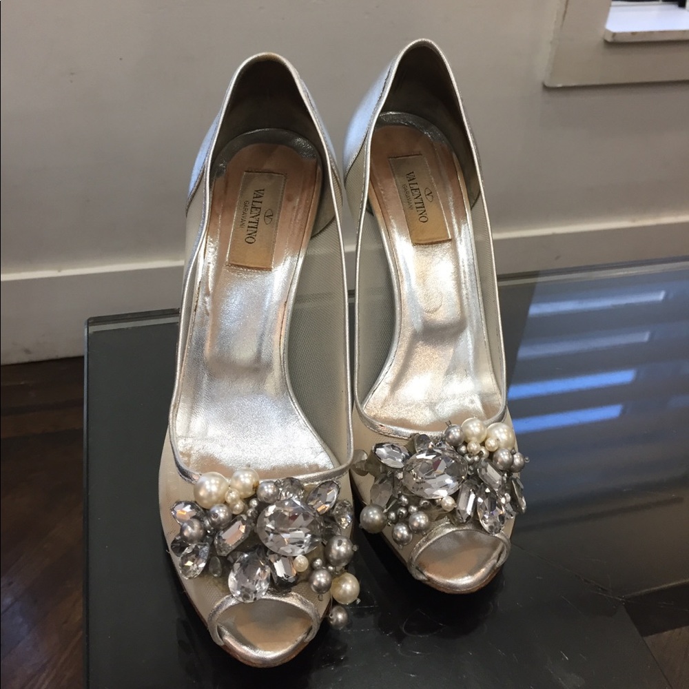 Gorgeous Valentino dressy  heels