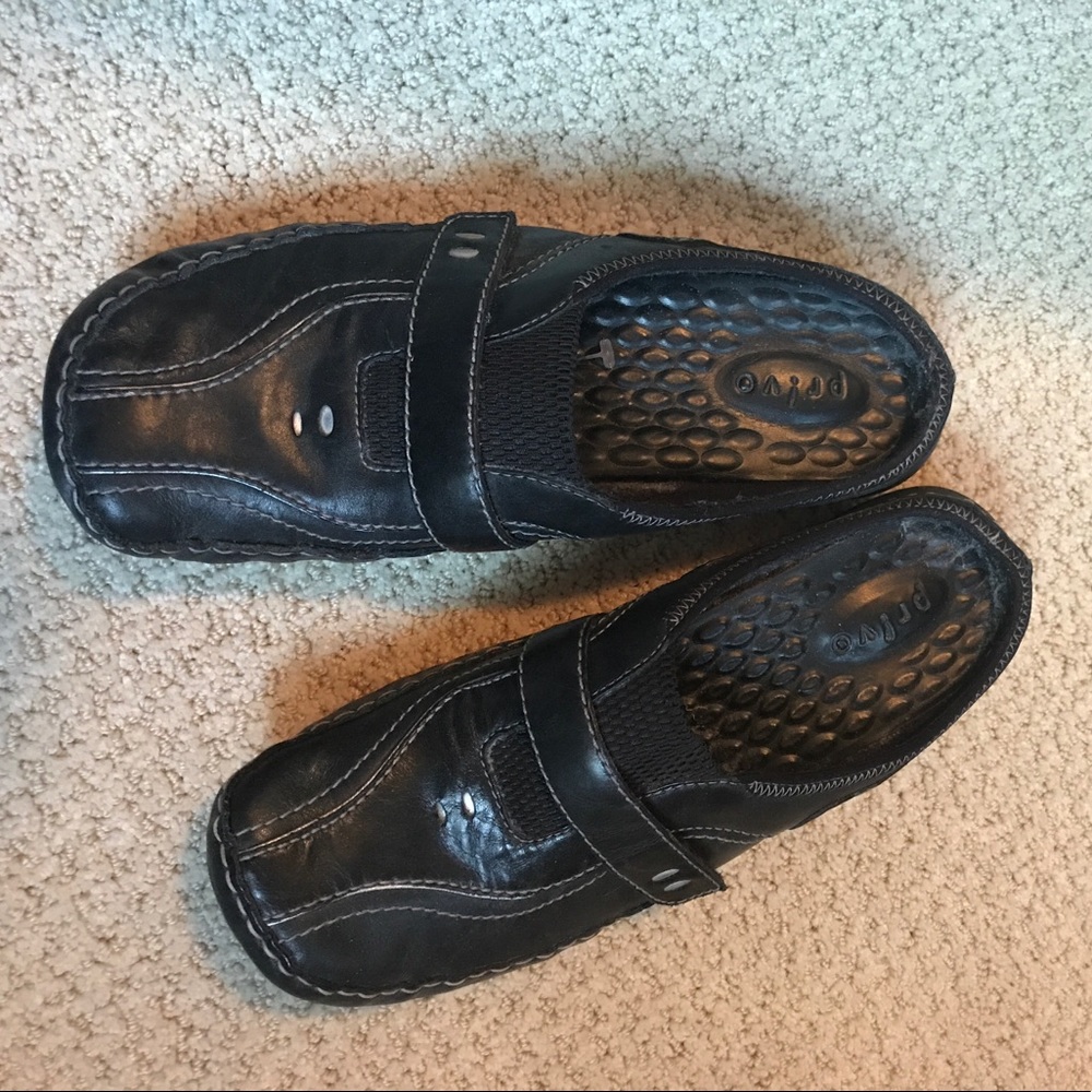 Privo black mules size 8
