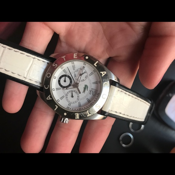 Watch - Picture 2 of 3