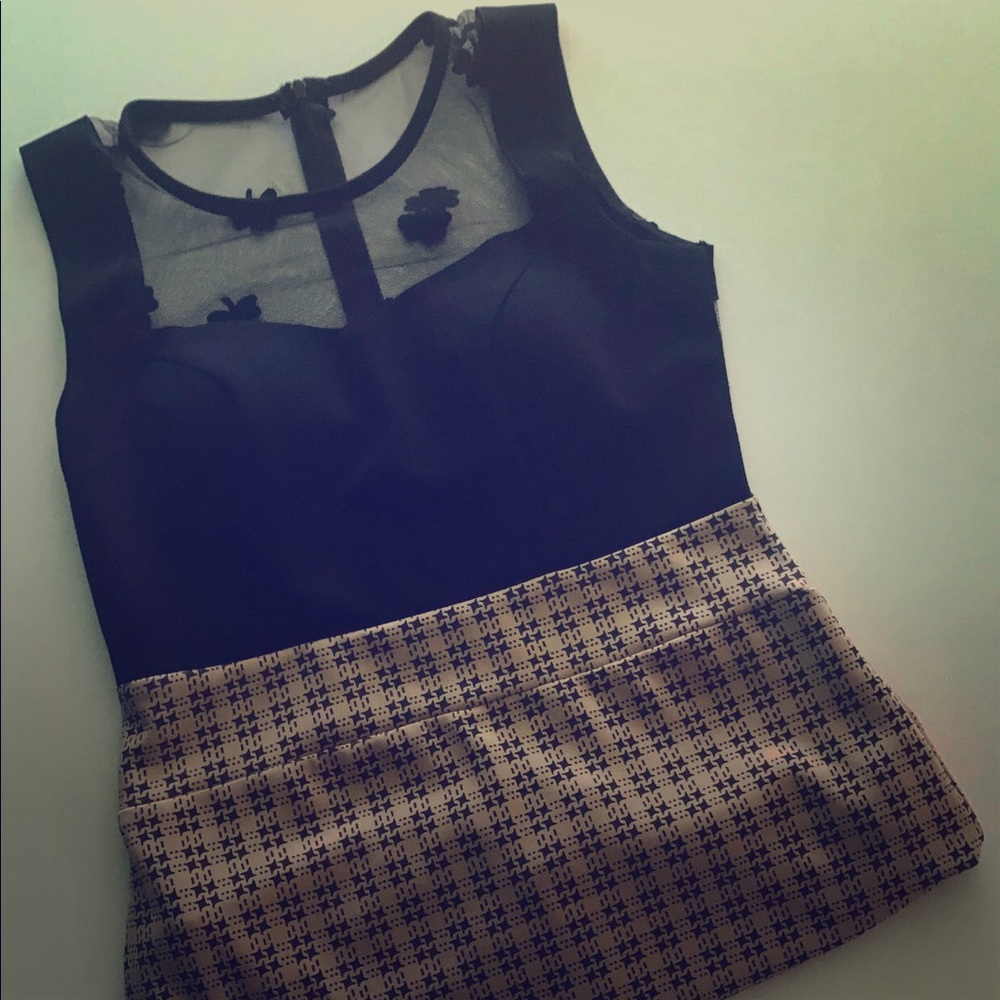 Beautiful dress for multipurpose.