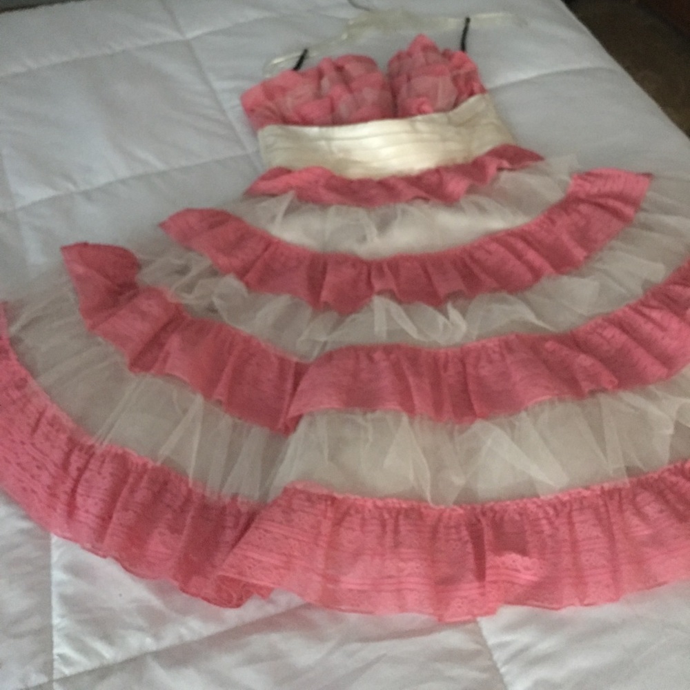 Beautiful Betty Johnson dress, perfect.. wore once