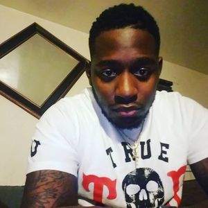 Meet your Posher, Derrick