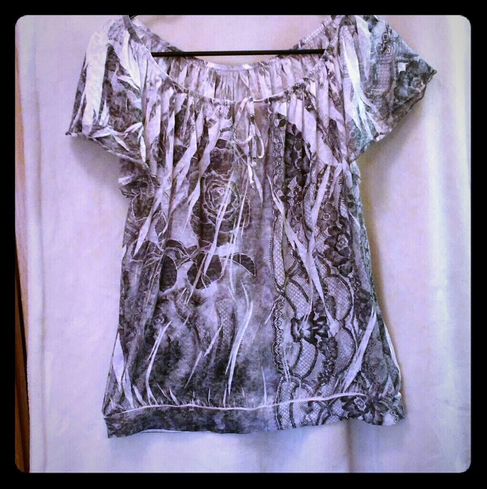 XL gray & white Top