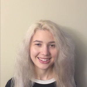 Meet your Posher, Makayla