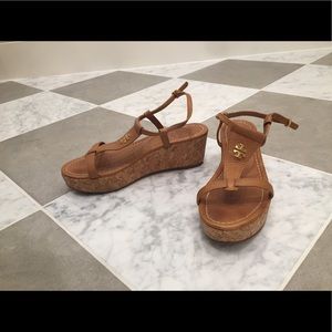 Tory Butch Flatform sandals