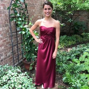 Beautiful Holiday dark red strapless dress