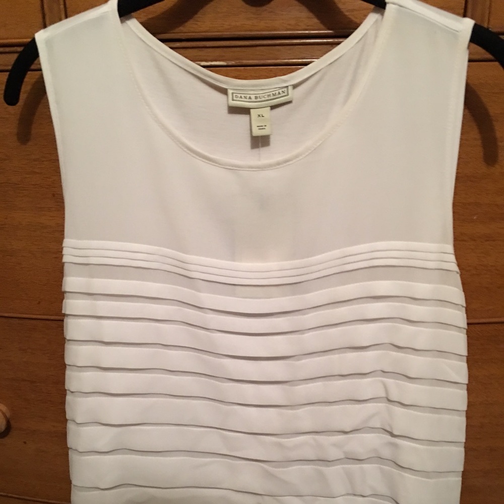 White tank NWT Dana Buchman