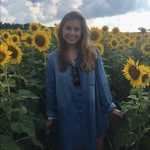 Meet your Posher, Holly