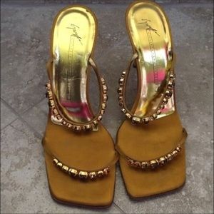 ⚡️weekend sale ⚡️Authentic Giuseppe zanotti heels