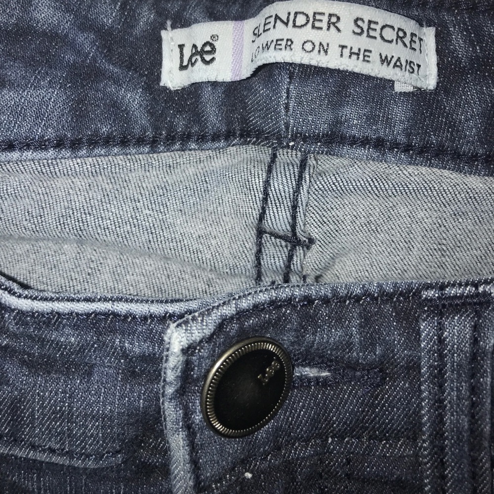Lee Slender Secrets flare jeans size 10