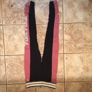 PINK yoga leggings