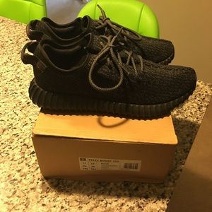 Pirate Black Yeezy  350 boost...
