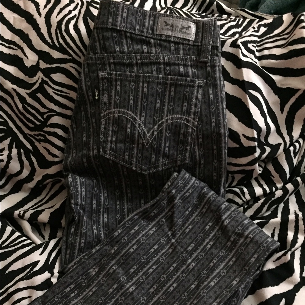 Levi's juniors 524 super low