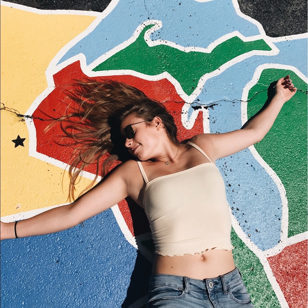 Meet your Posher, Claire