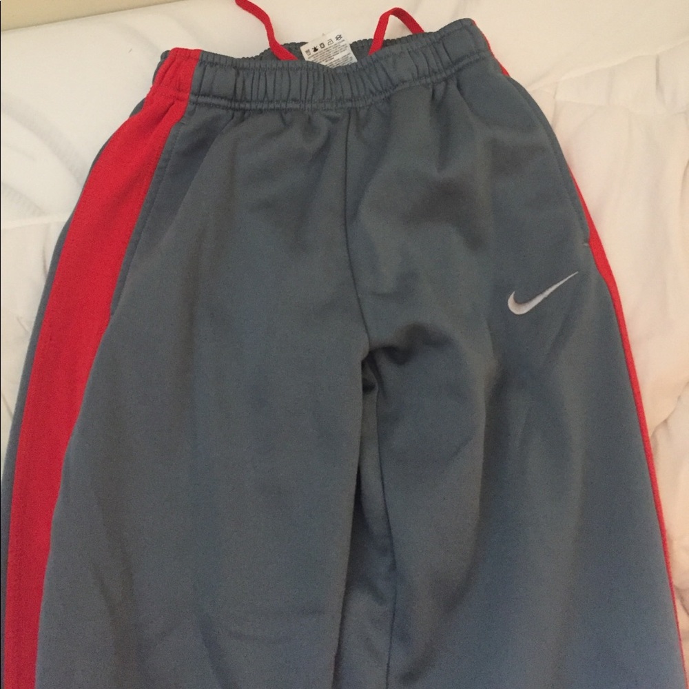 Nike thermal fit pants
