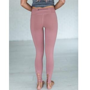 Dusty pink leggings!