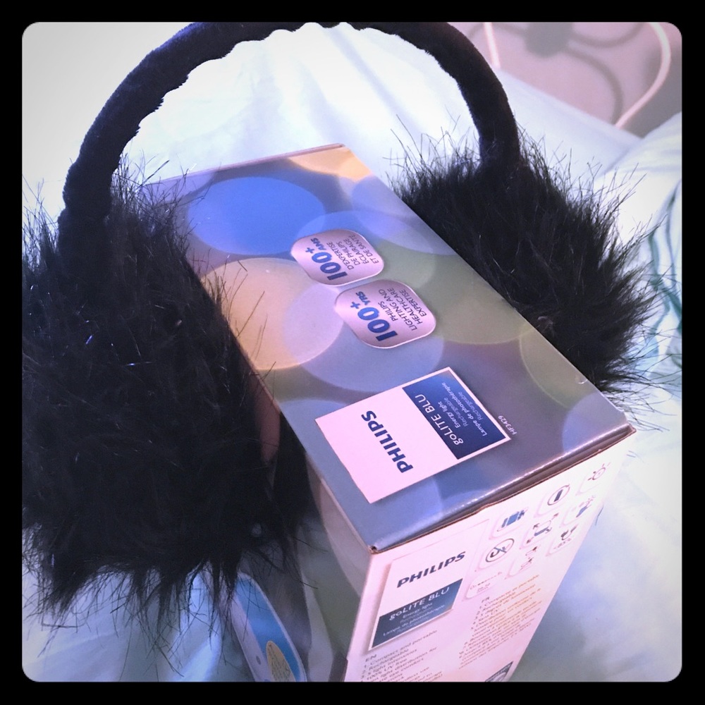 ✨ Black Faux Fur Earmuffs ✨