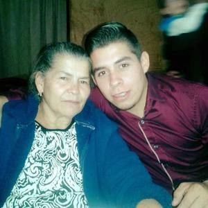 Meet your Posher, Emmanuel