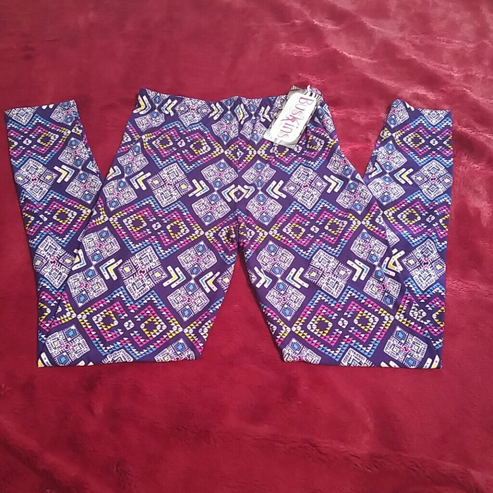 NWT BUTTER SOFT leggings!