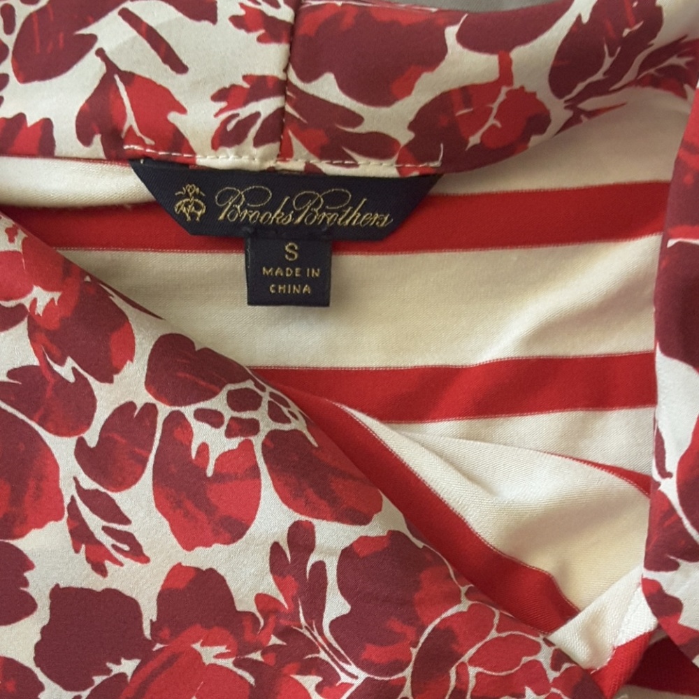 Brooks Brothers size small silk front tie top - Picture 4 of 4