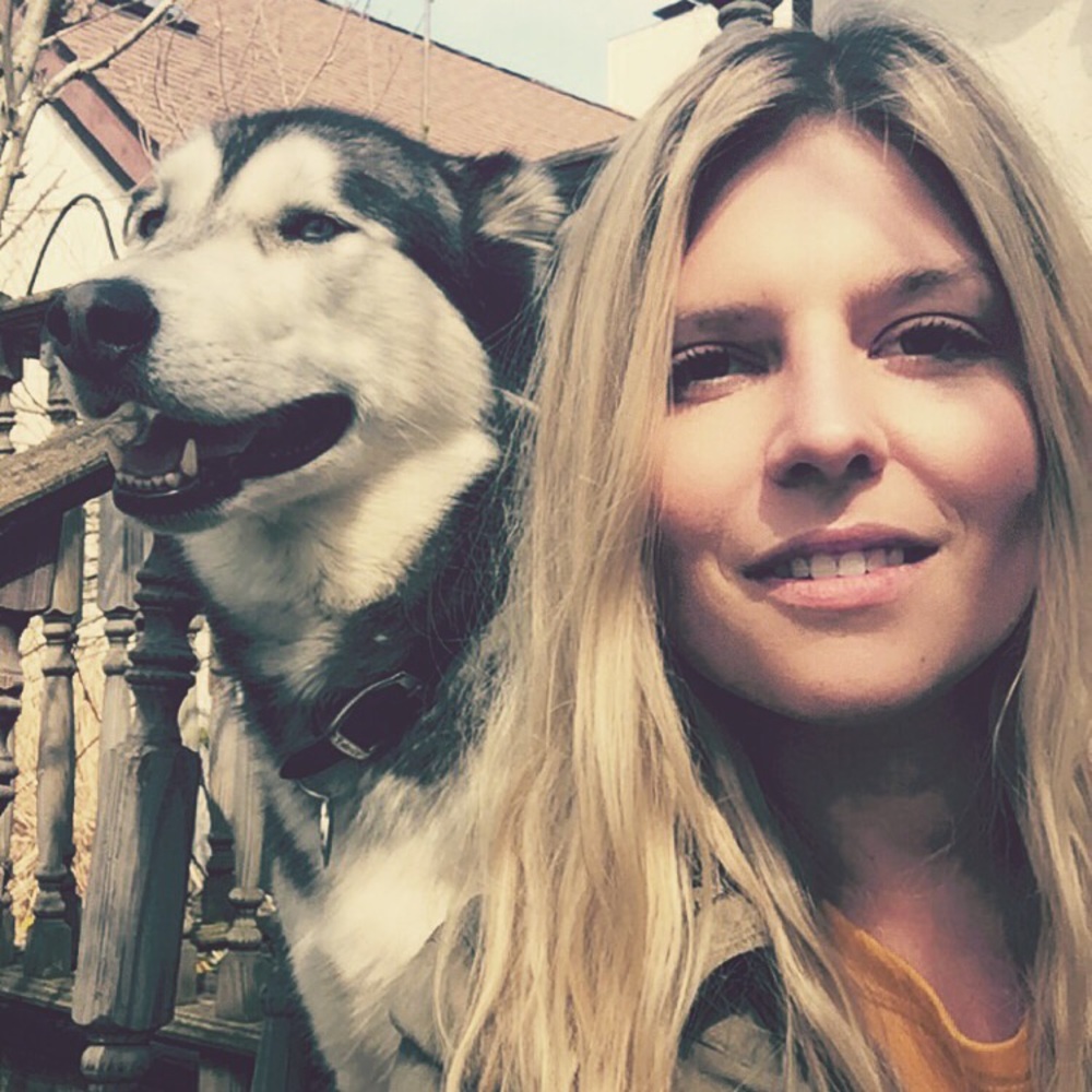 Meet your Posher, Caitlyn