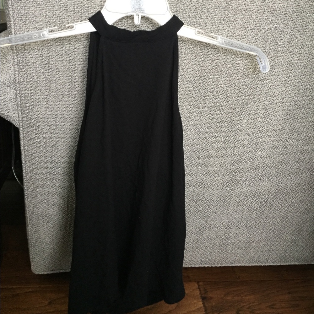 Forever 21 halter neck tank top 💜🎩🐙