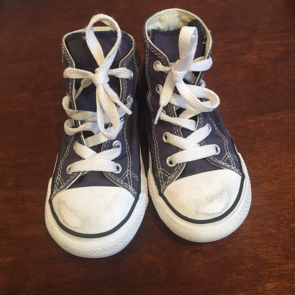 Navy blue unisex converse hi-tops