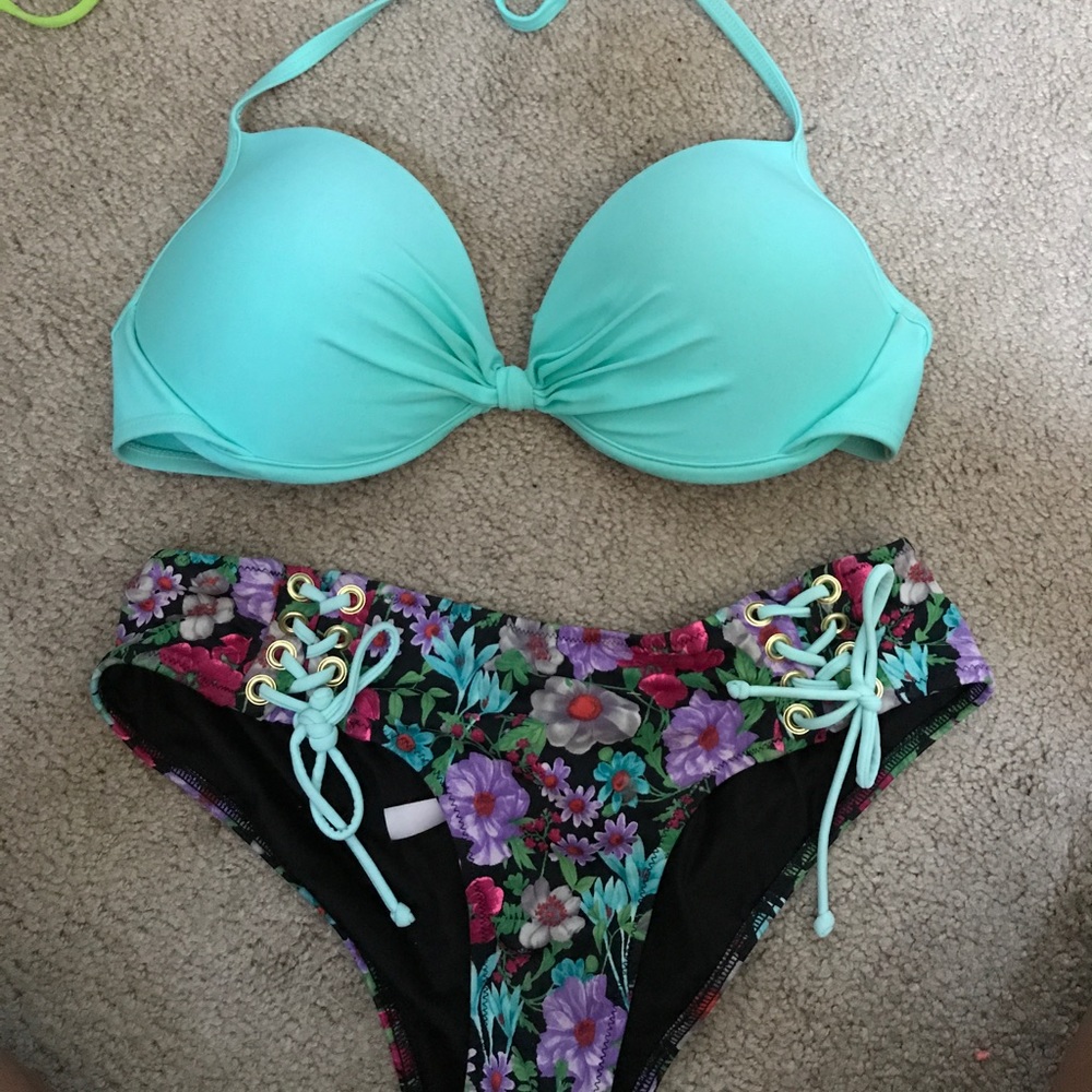 wet seal top/ victorias secret bottoms bikini