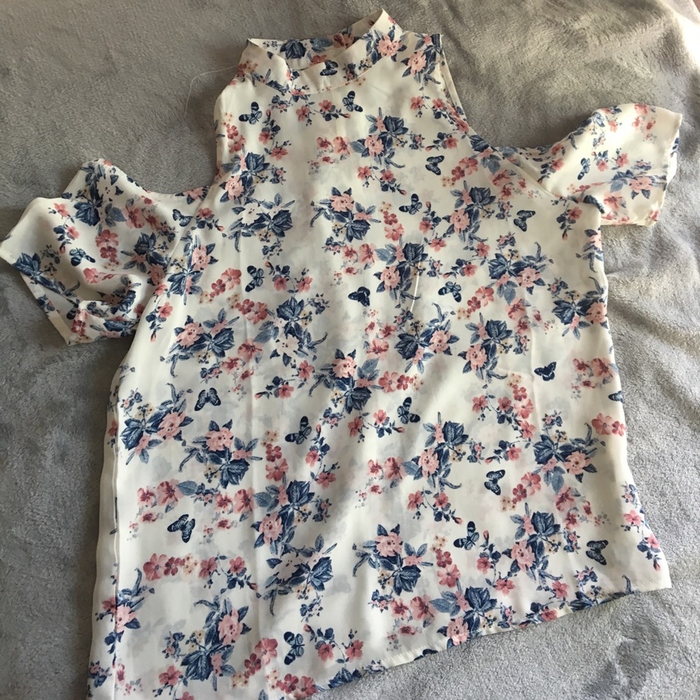 Peek-a-boo Shoulder Blouse