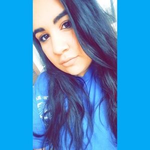 Meet your Posher, Dana