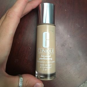 Clinique beyond perfecting foundation